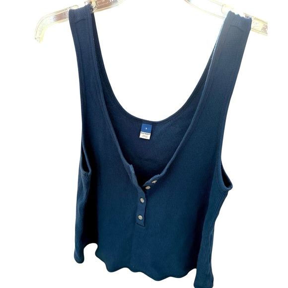 Old Navy Tops - Old Navy four button sleeveless crop top ribbed material teal very cute small